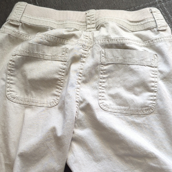 Style & Co. Cream Cargo Capris - Picture 2 of 10